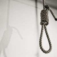 이란: 청소년 범죄자 사형은 국제인권법 위반