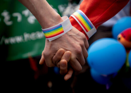 일본: 동성 커플에 대한 후쿠오카 판결은 LGBTI 인권의 진전을 보여준다